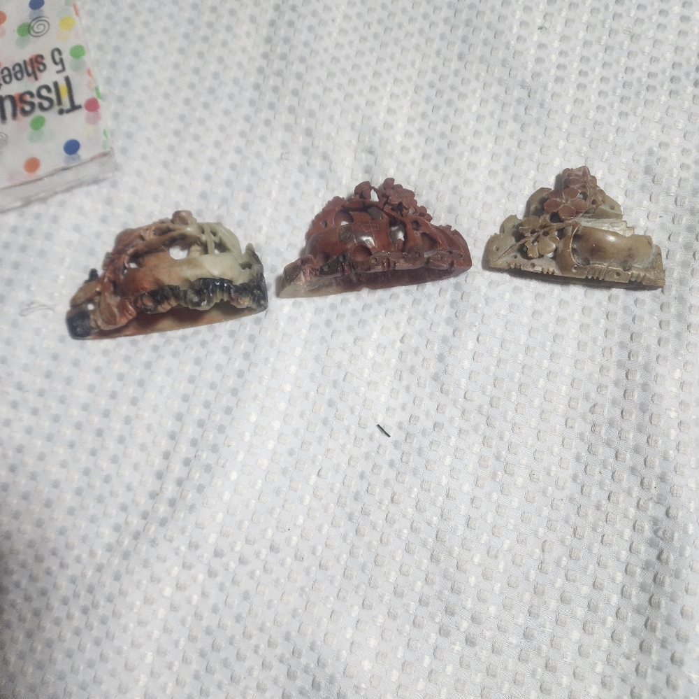 SOAPSTONE VINTAGE SET OF 3 CARVED  SCULPTURES EUC